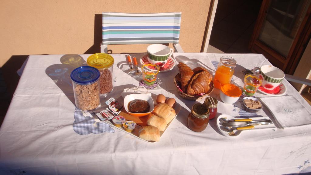Il Melograno Bed & Breakfast Borgo San Dalmazzo Luaran gambar